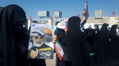 راهپیمایی یوم الله سیزده آبان در مسجدسلیمان برگزارشد